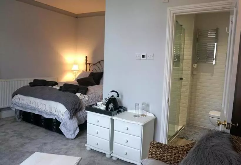 Aamiaismajoitus (B&B) Chilton House