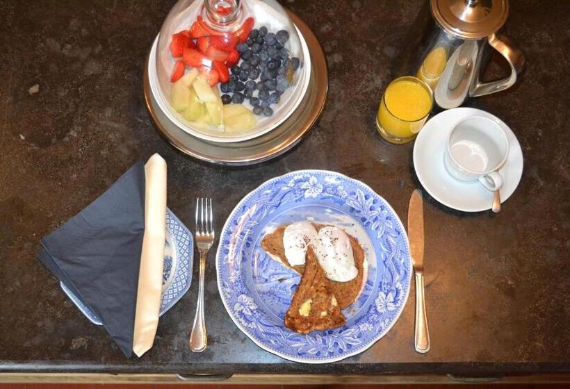 Bed and Breakfast Chilton House