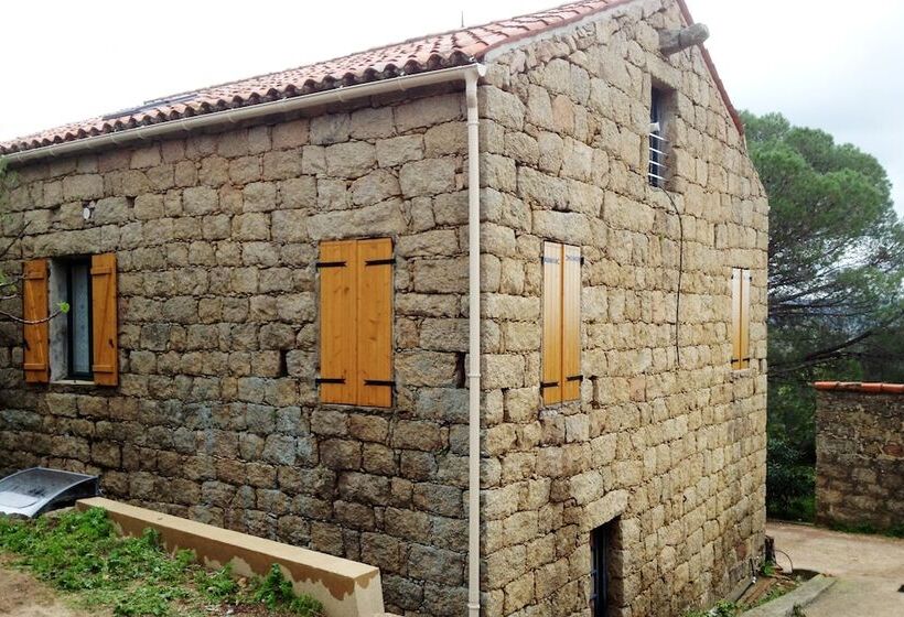 צימר L'orca Di San Gavinu