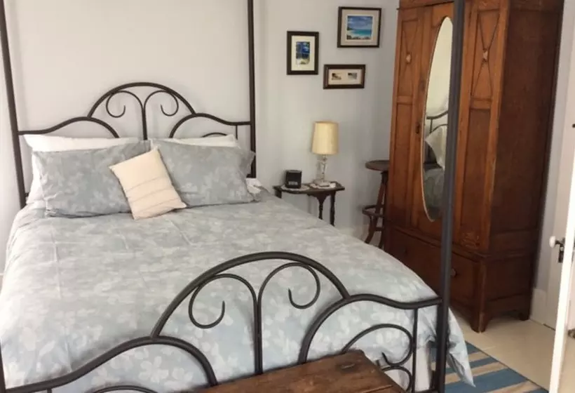 Aamiaismajoitus (B&B) Crosby House