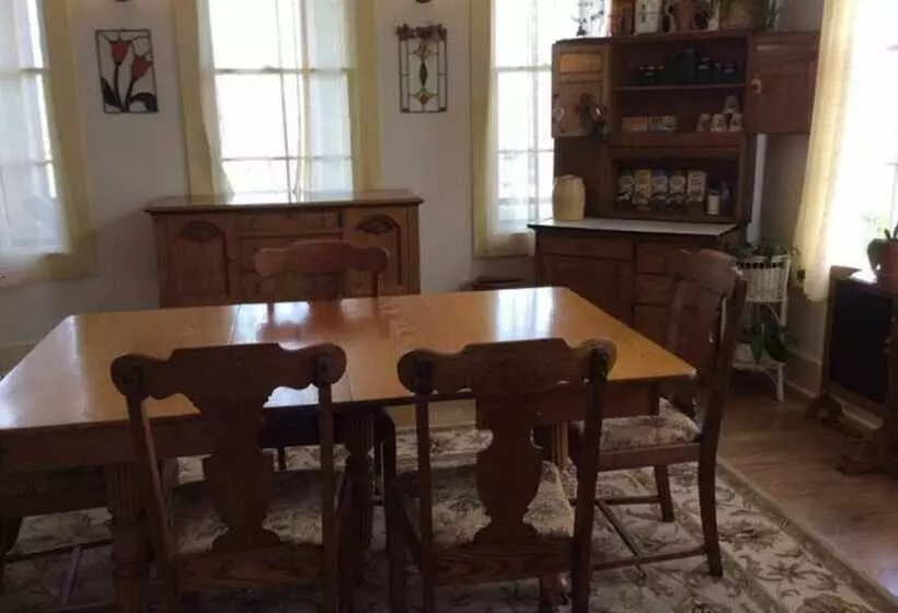 Aamiaismajoitus (B&B) Crosby House