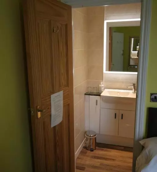 Holland House Bed & Breakfast