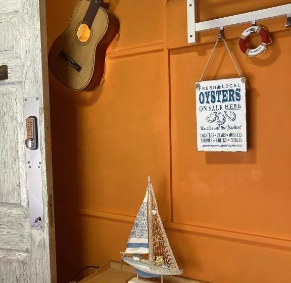 Hostelli Acapulco Rooms