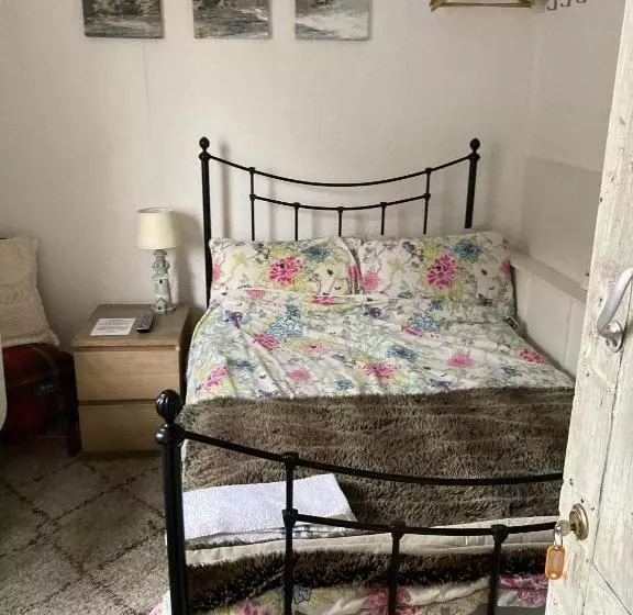 Hostelli Acapulco Rooms