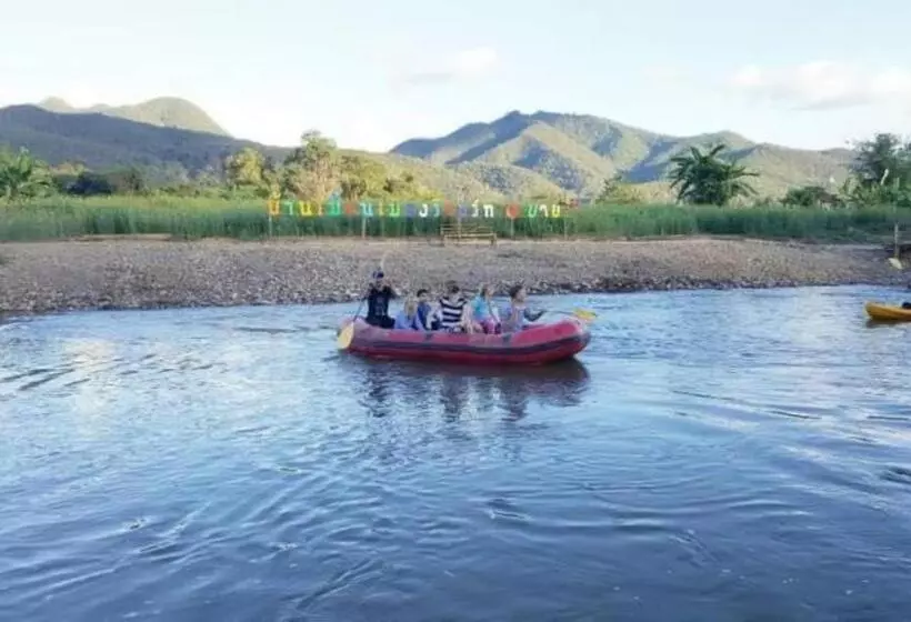 ホテル Baan Mai Kon Muang