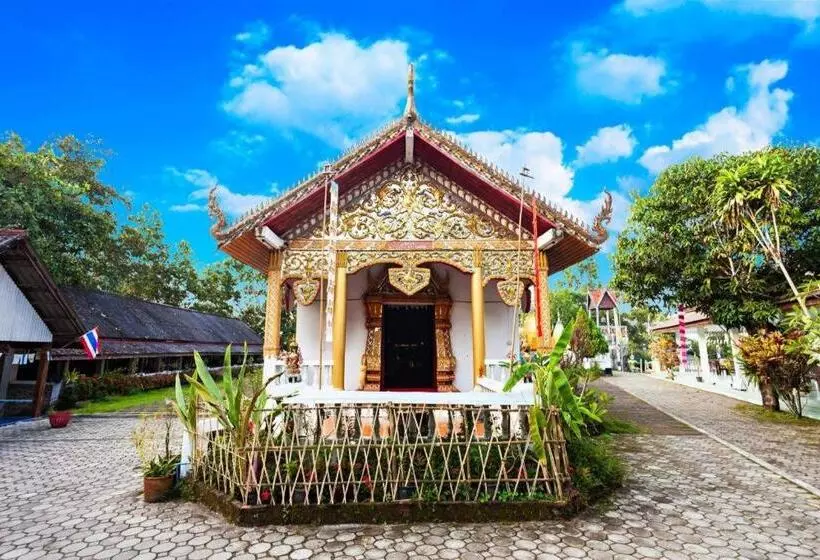 ホテル Baan Mai Kon Muang
