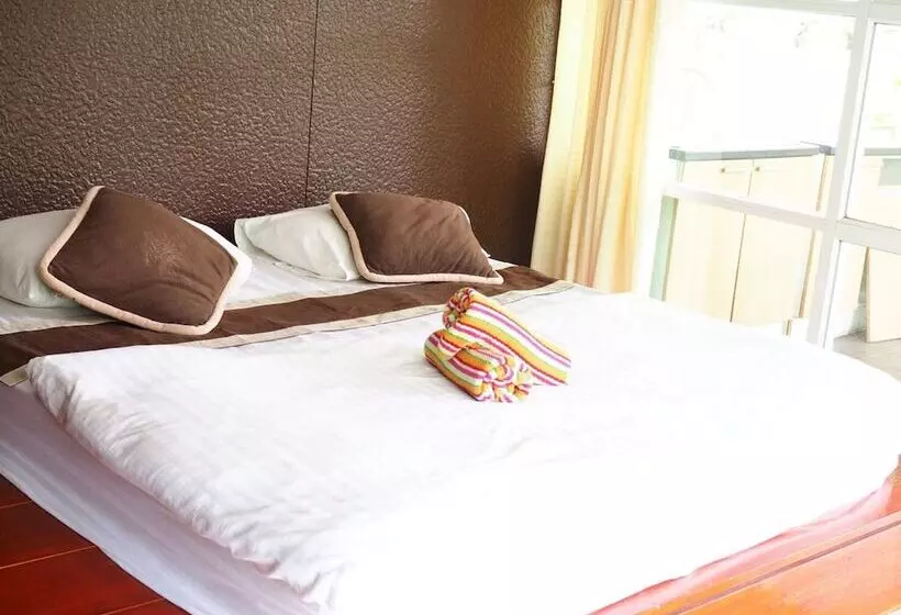 هتل Baan Tonmai Resort
