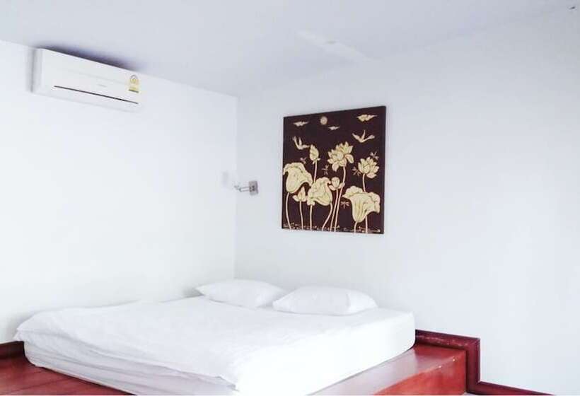 בית מלון כפרי Baan Tonmai Resort