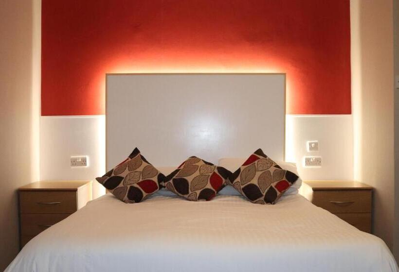 Отель Bournemouth Sands