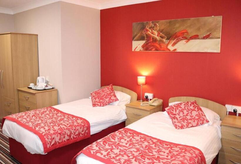 Отель Bournemouth Sands