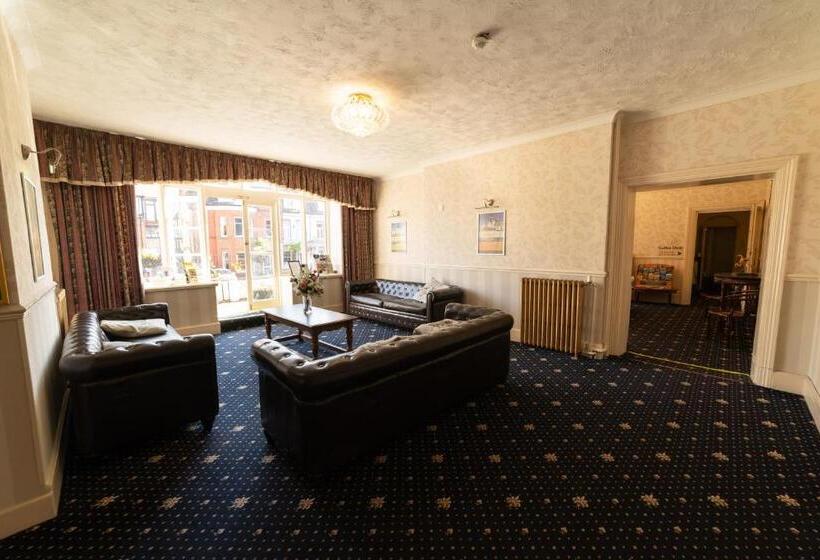 Отель Bournemouth Sands