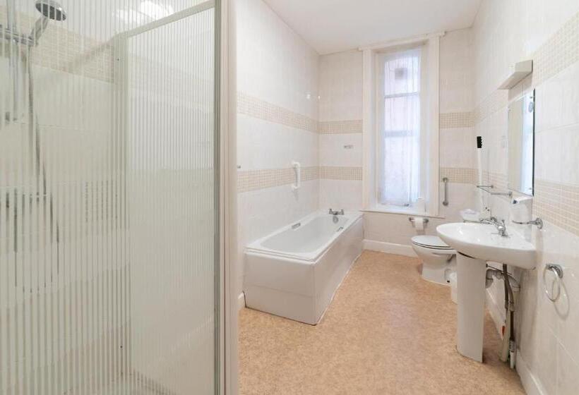 Отель Bournemouth Sands