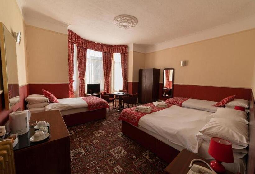 Отель Bournemouth Sands