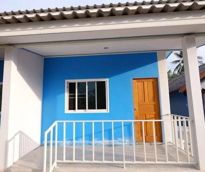 هتل Daddy's Home Resort