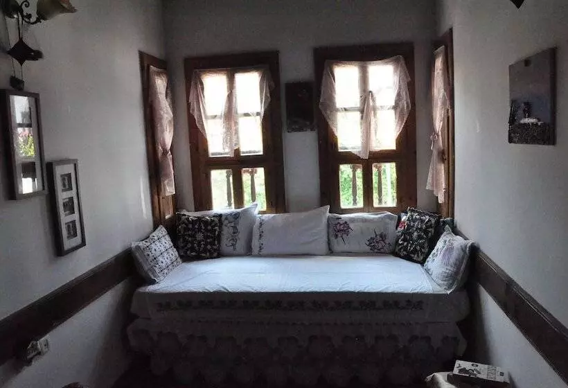 ホテル Nimet Hanım Konağı