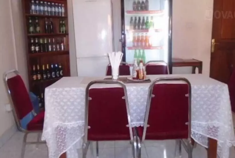 هتل Paula Guest House