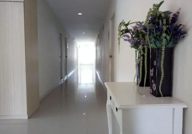 ホテル Privacy Residence Lopburi