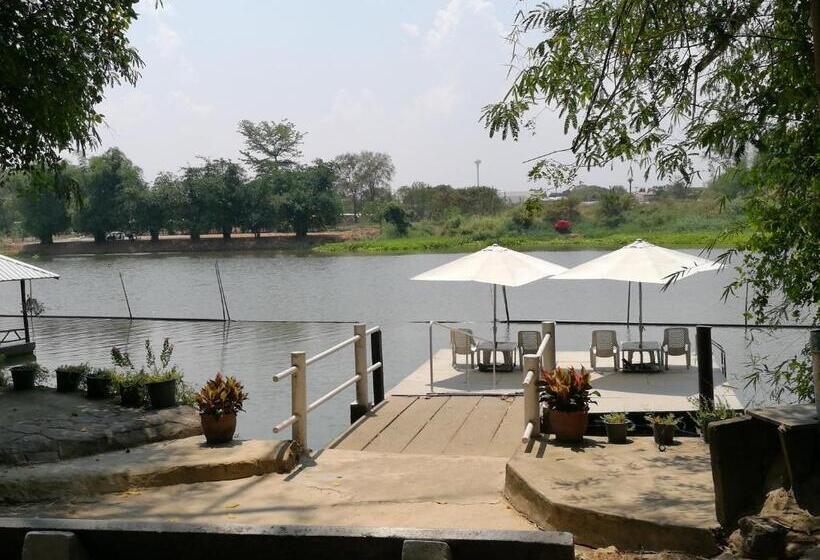 בית מלון כפרי River Marina Resort