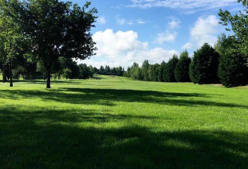 בית מלון כפרי The Nines