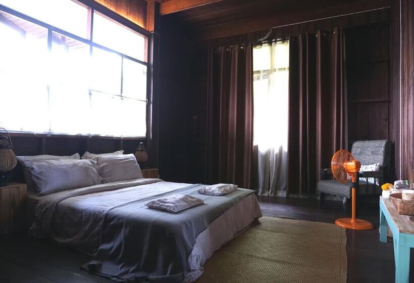 پانسیون Kaampuju Cafe And Rooms