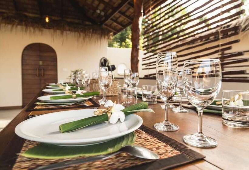 Baan Ya Kha Villa 5 Bedrooms