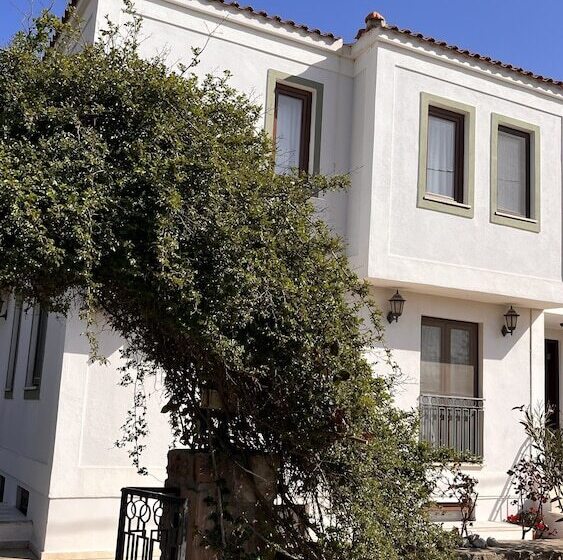 تختخواب و صبحانه Adacayi Otel