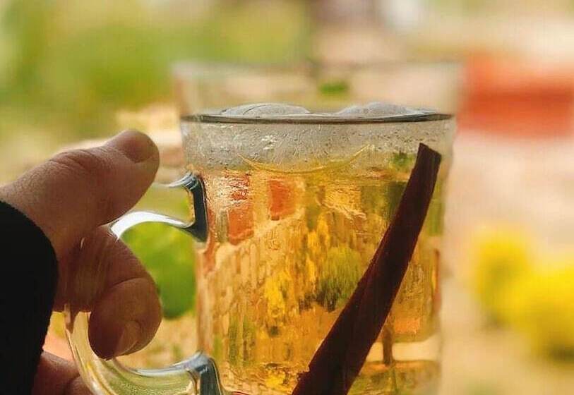 تختخواب و صبحانه Adacayi Otel