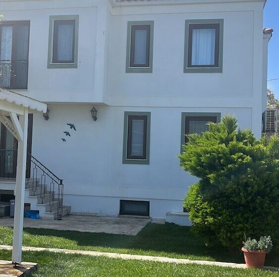 تختخواب و صبحانه Adacayi Otel