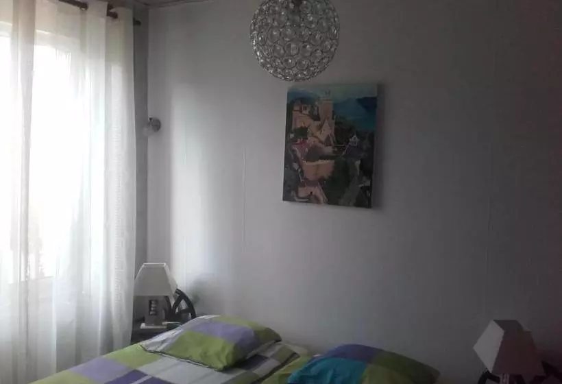 Aamiaismajoitus (B&B) Gîte Du Lion90 Chambresdulion90