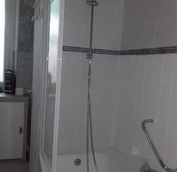 Aamiaismajoitus (B&B) Gîte Du Lion90 Chambresdulion90