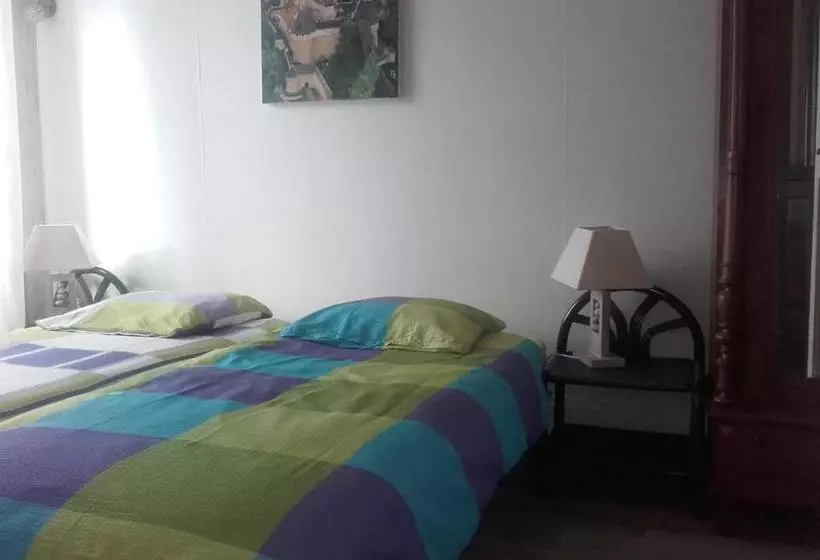 Aamiaismajoitus (B&B) Gîte Du Lion90 Chambresdulion90