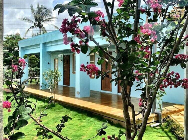 تختخواب و صبحانه Mooning The Hill