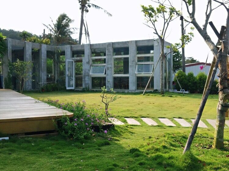 تختخواب و صبحانه Mooning The Hill