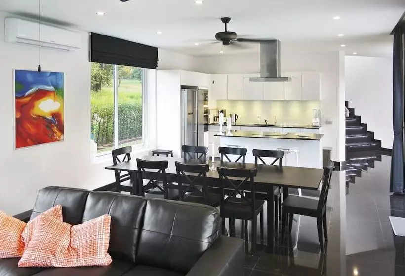 Green View Villas