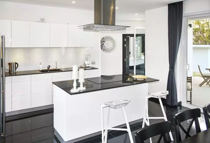 Green View Villas