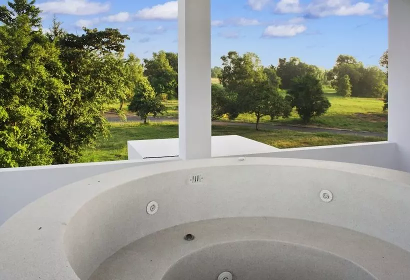 Green View Villas