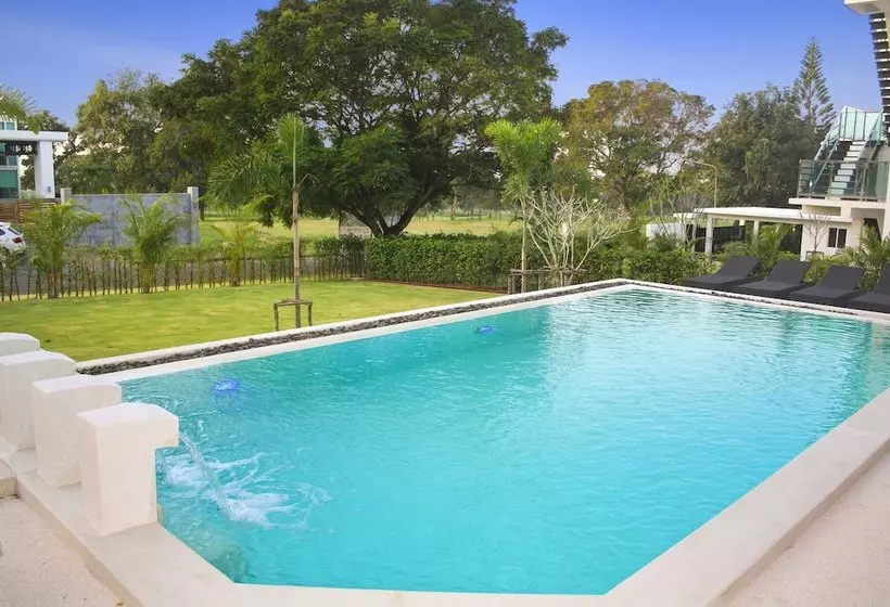 Green View Villas