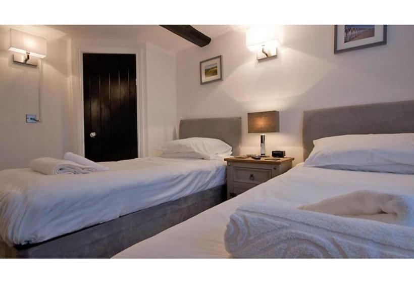 ホテル Hare & Hounds