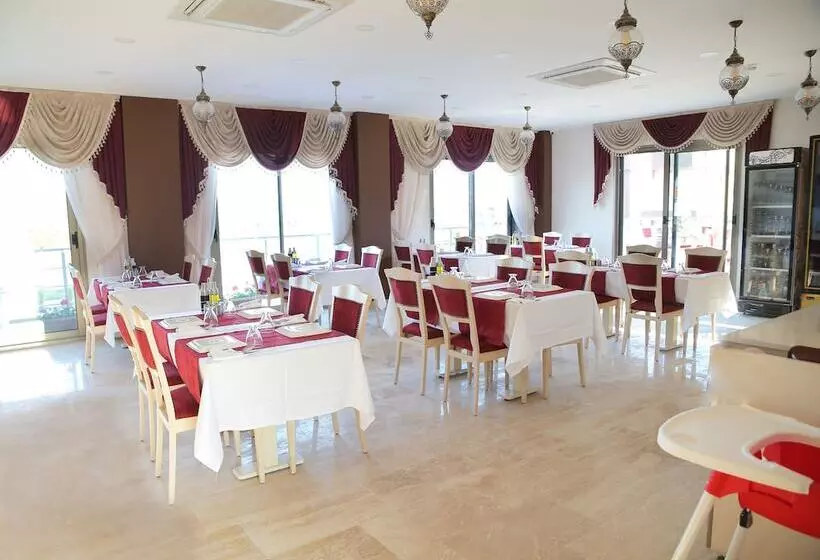 ホテル Mordoğan Zeytinli Konak Butik