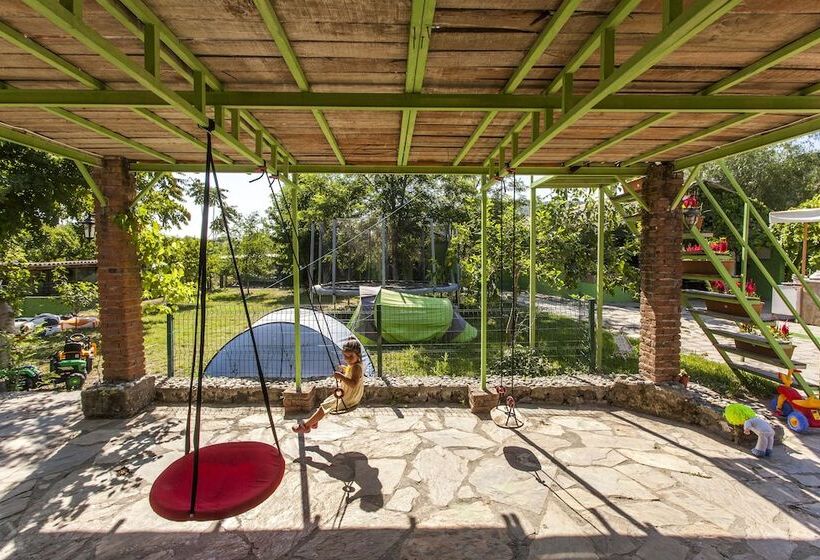 בית מלון כפרי Otantik Tas Ev