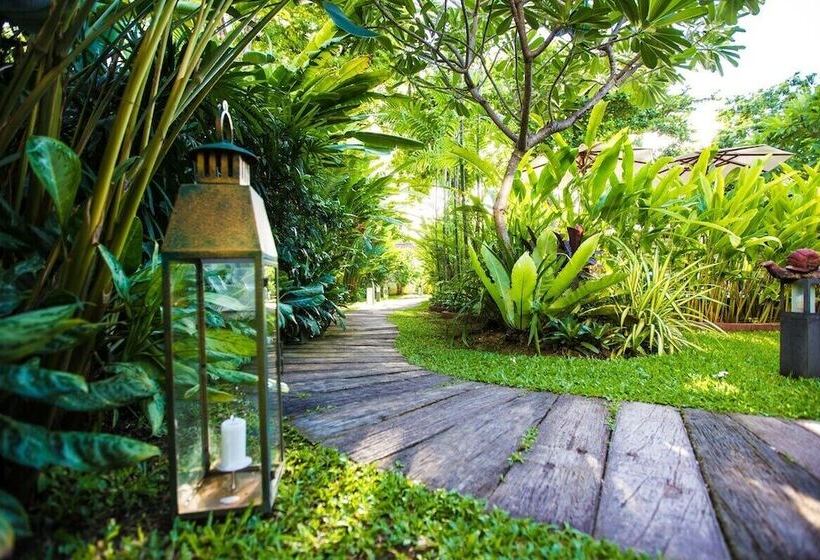 هتل Sannot Riverside Boutique