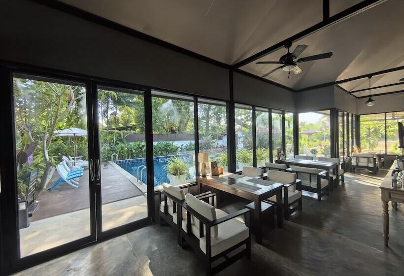 هتل Sannot Riverside Boutique