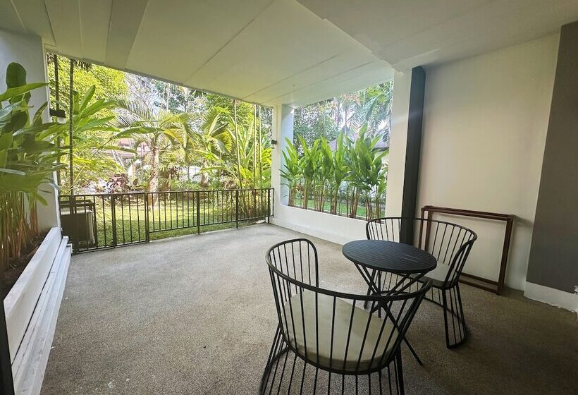 هتل Sannot Riverside Boutique