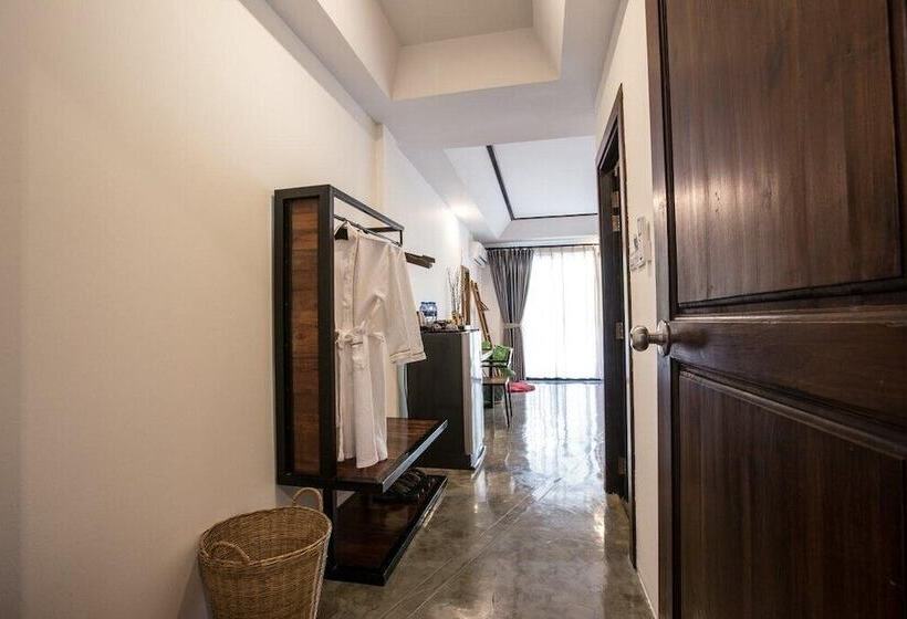 هتل Sannot Riverside Boutique