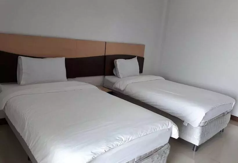 هتل Tamarind Place