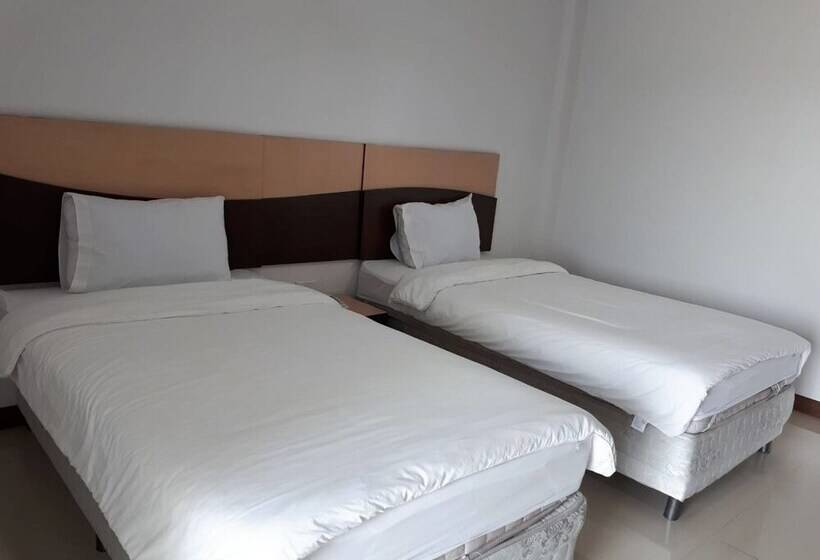 هتل Tamarind Place