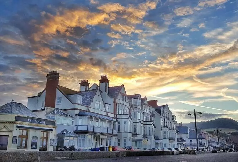 ホテル The Kingswood