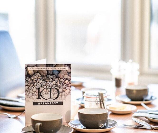 בית מלון כפרי The Kingswood