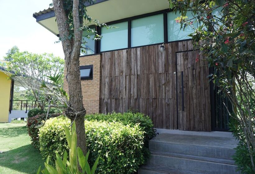 בית מלון כפרי The Lampang Villa