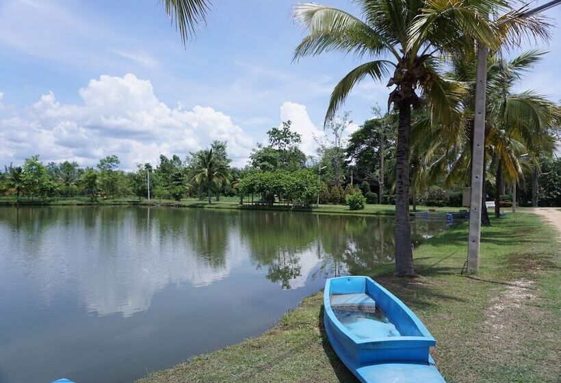 בית מלון כפרי The Lampang Villa